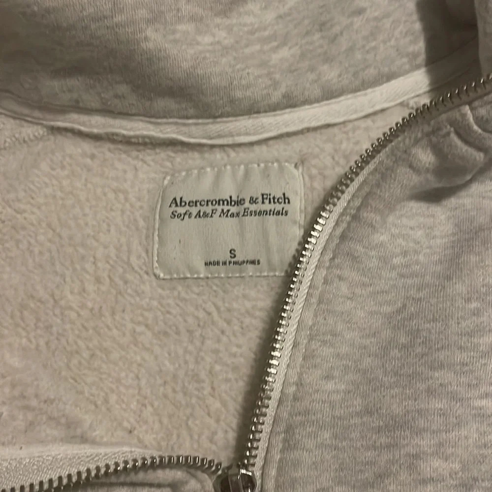 Abercrombie pullover - Picture 3 of 3
